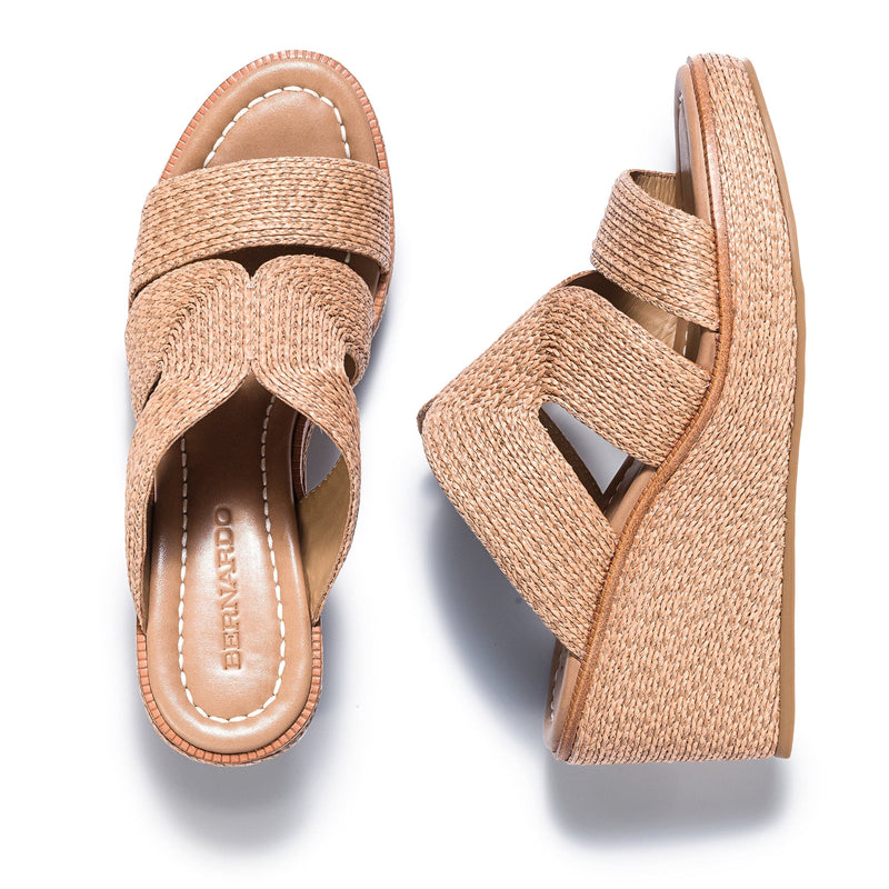 Sandalias Cuña Bernardo Kaian Raffia Mujer Marrom | SMJ7730RE