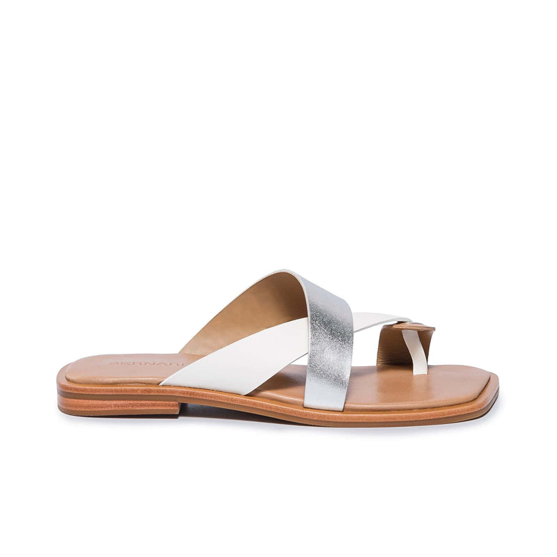 Sandalias Deslizantes Bernardo Amelia Cross Strap Mujer Plateados Blancos | DFO3724OO
