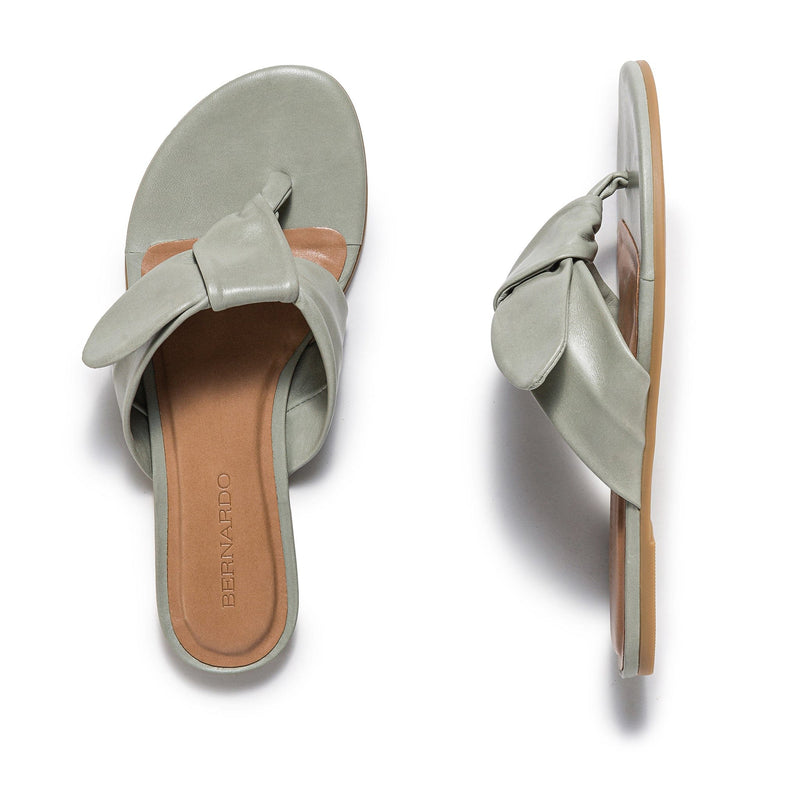 Sandalias Deslizantes Bernardo Harmony Thong Mujer Verdes Claro | OMB932SA