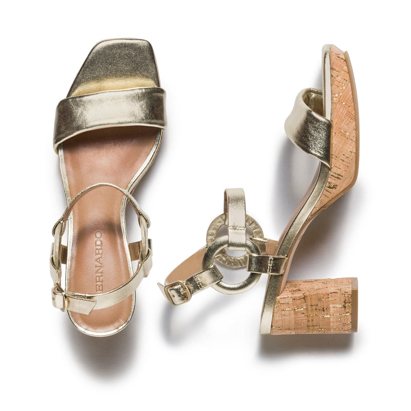Sandalias Plataforma Bernardo Candace Mujer Dorados | BAM6642EN