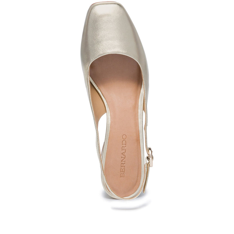 Tacones Bernardo Alexia Slingback Mujer Dorados | ZTA9610AT